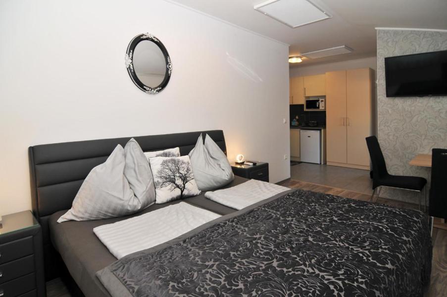 Silver Beach Apartments Siófok Esterno foto