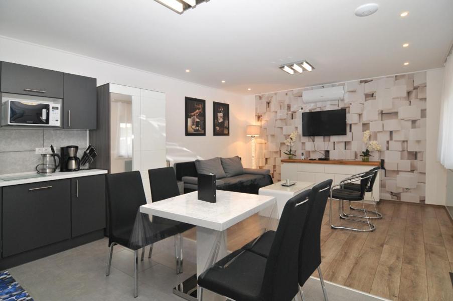 Silver Beach Apartments Siófok Esterno foto