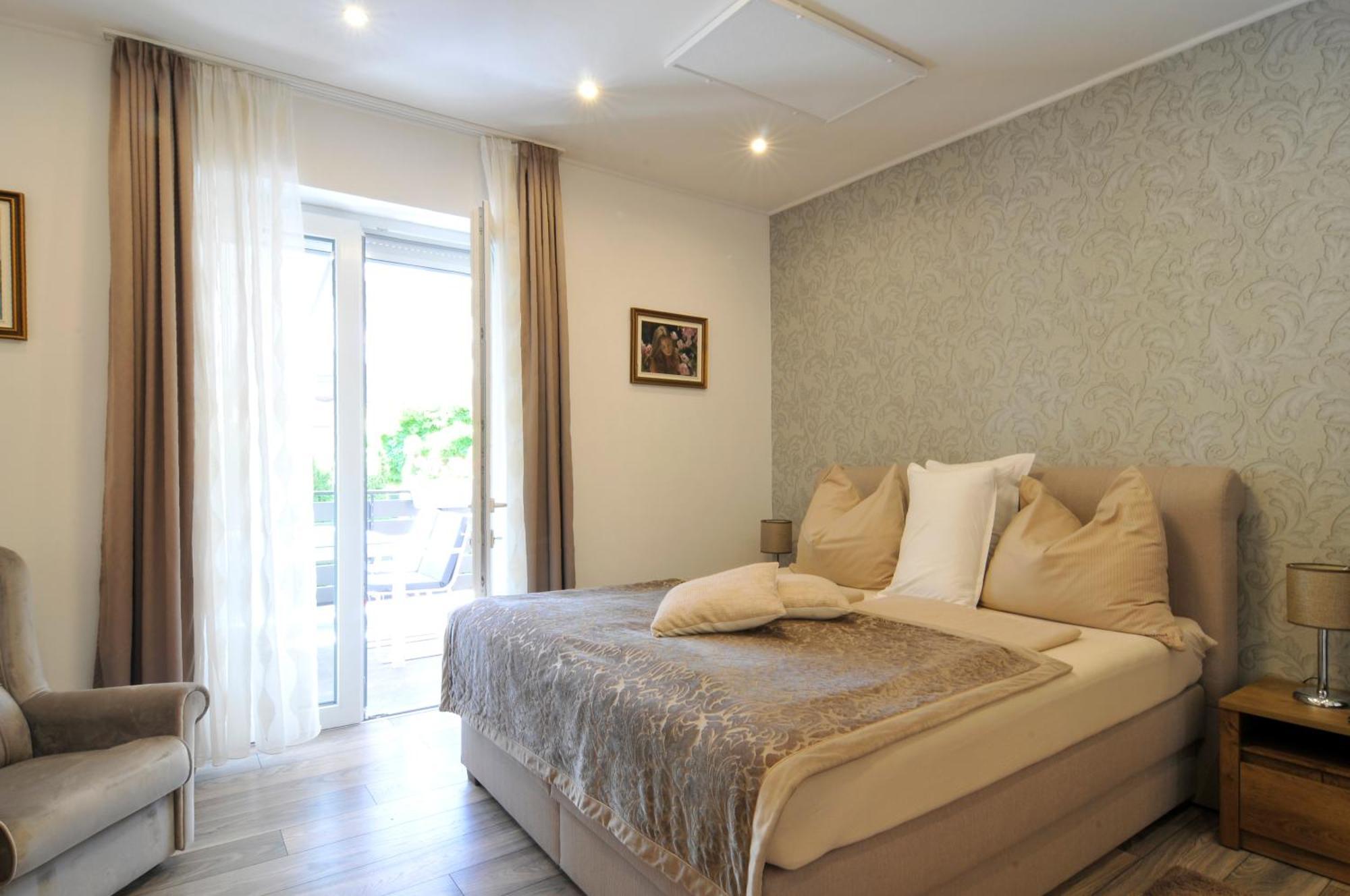 Silver Beach Apartments Siófok Esterno foto