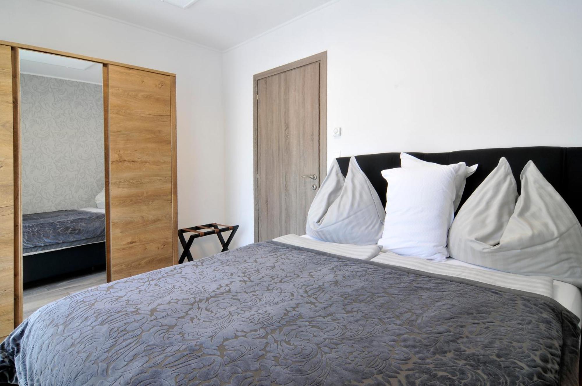 Silver Beach Apartments Siófok Esterno foto